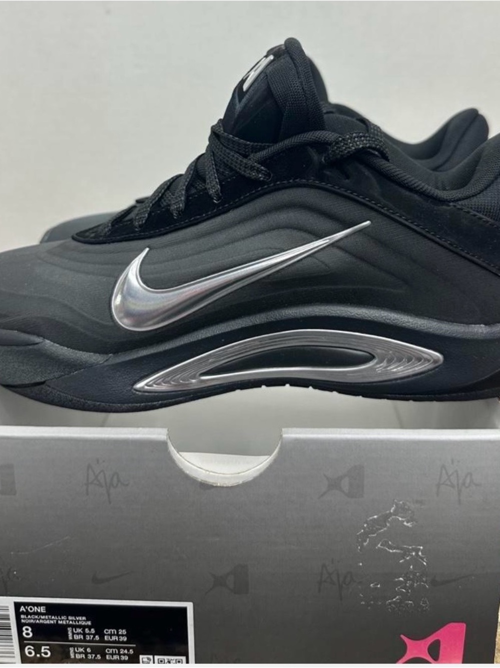 Nike A'One Black Metallic Silver Size 8 w